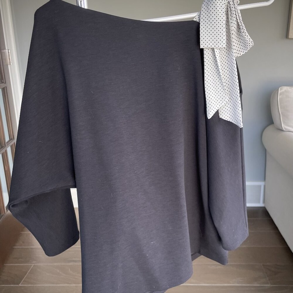 White House Black Market Polka Dot One-Off Shoulder Bow Petite XS